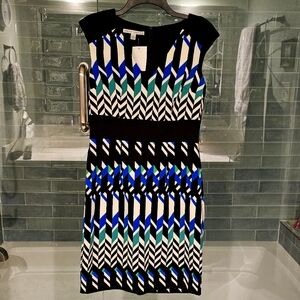 Maggy London Geometric Cap Sleeve Sheath Dress Size 8 NWT